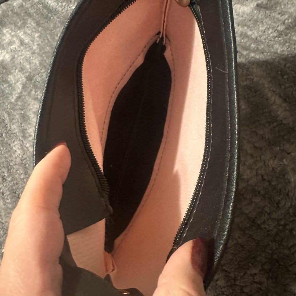 Purse - Picture 3 of 3
